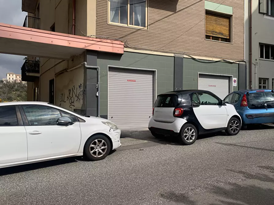 locale di sgombero in vendita a Catanzaro in zona Centro Città