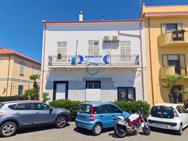 casa semindipendente in vendita a Catanzaro in zona Catanzaro Lido