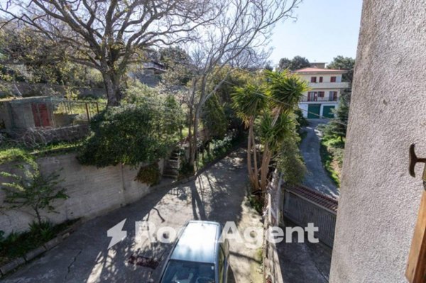 casa indipendente in vendita a Catanzaro in zona Sant'Elia