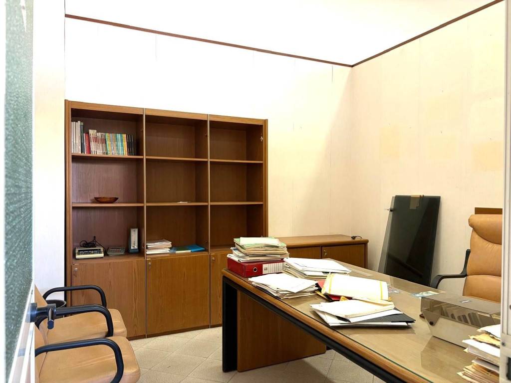 negozio in vendita a Catanzaro in zona Catanzaro Lido