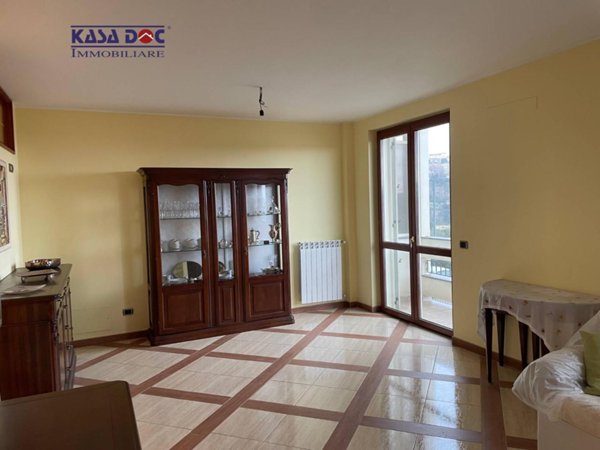casa indipendente in vendita a Catanzaro in zona Centro Città