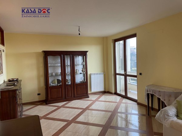 casa indipendente in vendita a Catanzaro in zona Centro Città