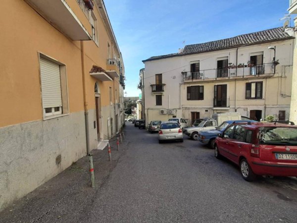 appartamento in vendita a Catanzaro in zona Centro Città