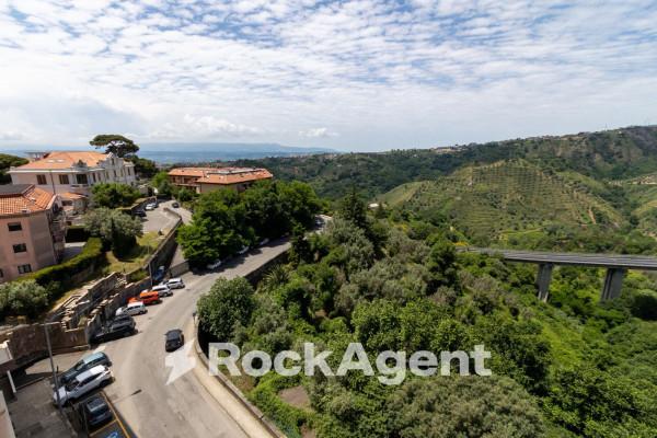 appartamento in vendita a Catanzaro in zona Pontegrande