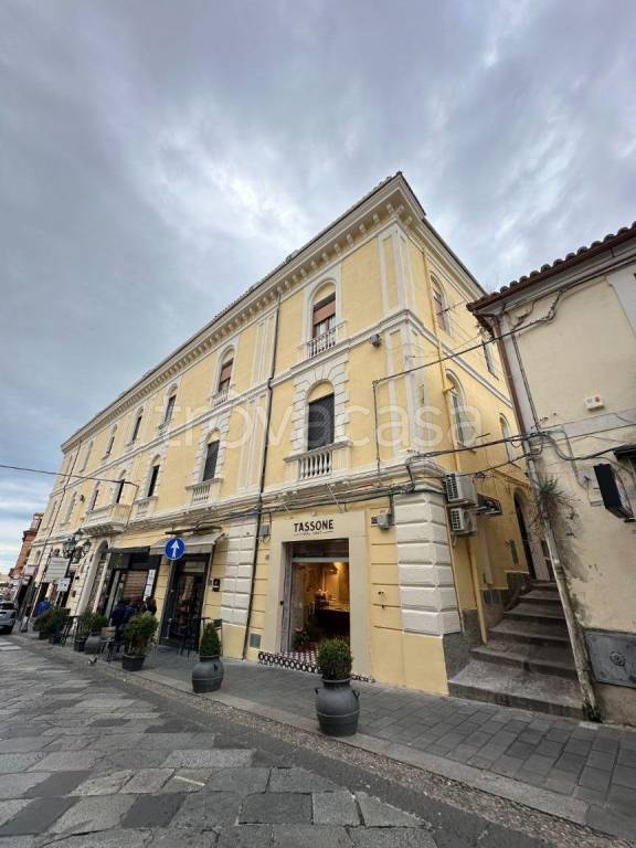 appartamento in vendita a Catanzaro in zona Centro Città