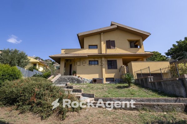 casa indipendente in vendita a Catanzaro