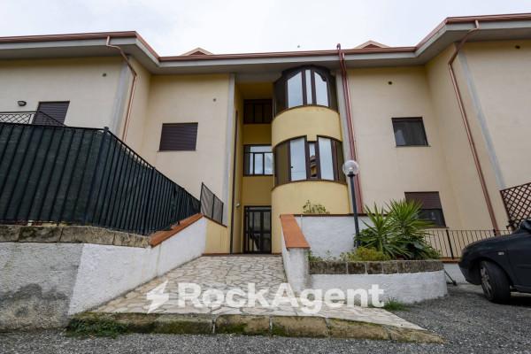appartamento in vendita a Catanzaro in zona Catanzaro Lido