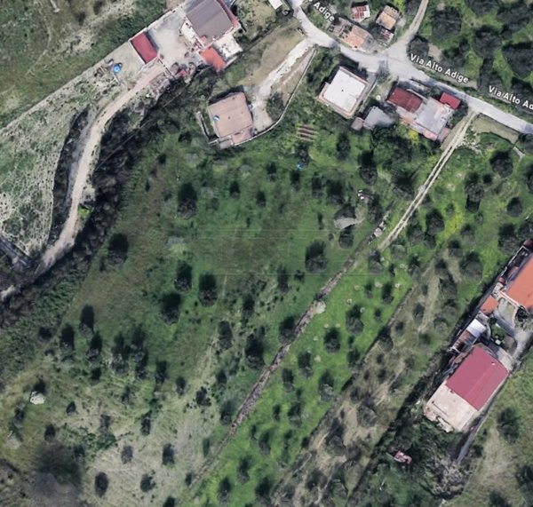 terreno agricolo in vendita a Catanzaro in zona Barone