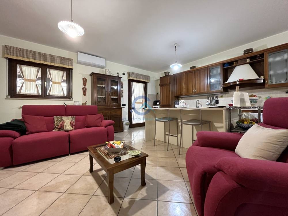 casa indipendente in vendita a Catanzaro in zona Catanzaro Lido