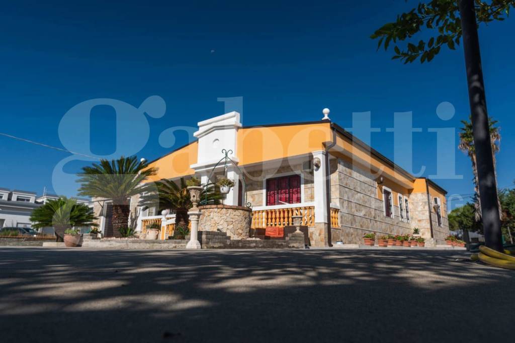 casa indipendente in vendita a Catanzaro in zona Catanzaro Lido