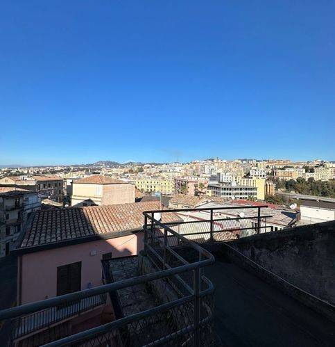appartamento in vendita a Catanzaro in zona Centro Città