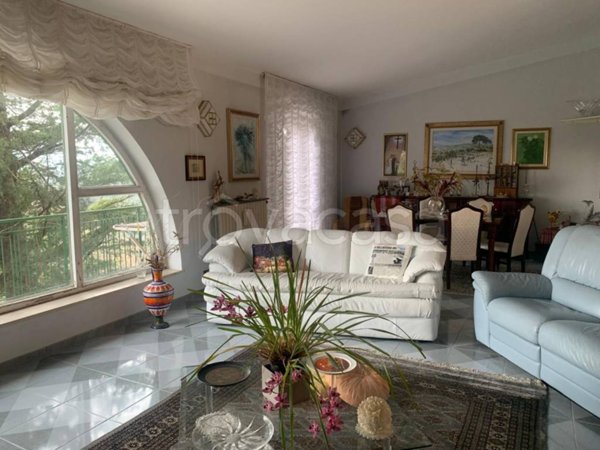 casa indipendente in vendita a Catanzaro in zona Sant'Elia