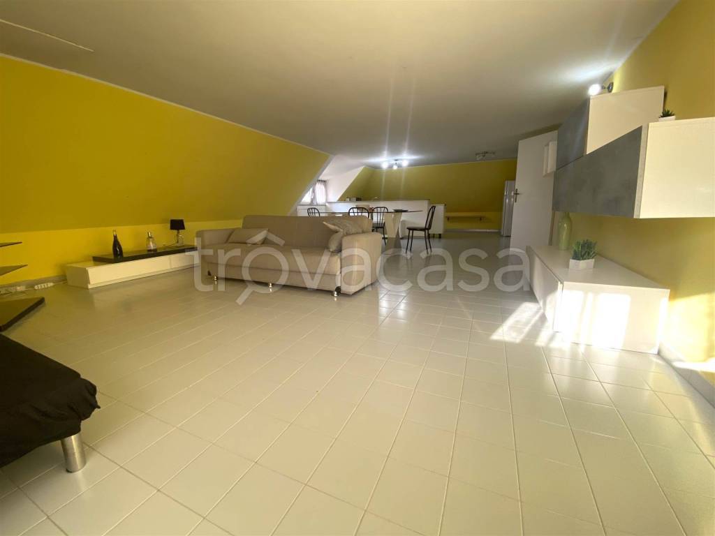 appartamento in vendita a Catanzaro in zona Pontegrande