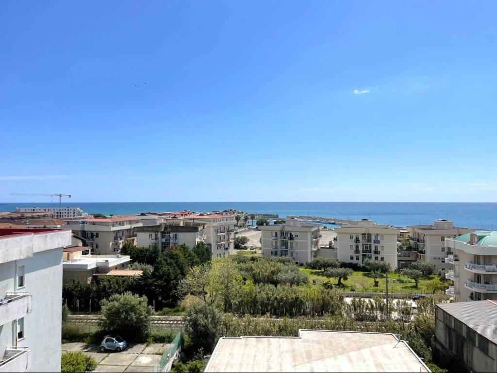 appartamento in vendita a Catanzaro in zona Catanzaro Lido