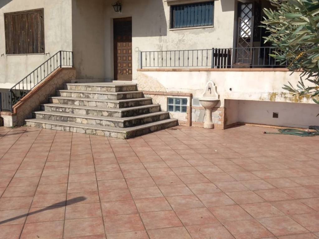 casa indipendente in vendita a Catanzaro in zona Mater Domini