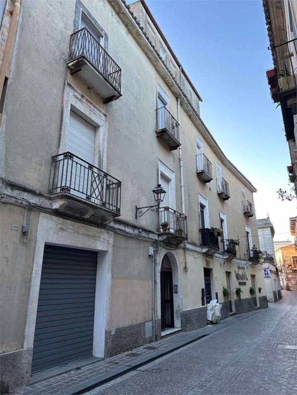 appartamento in vendita a Catanzaro in zona Centro Città