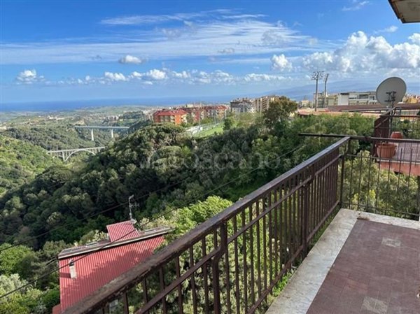 appartamento in vendita a Catanzaro in zona Pontepiccolo