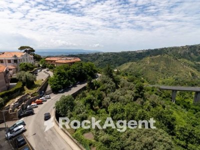 appartamento in vendita a Catanzaro in zona Pontegrande