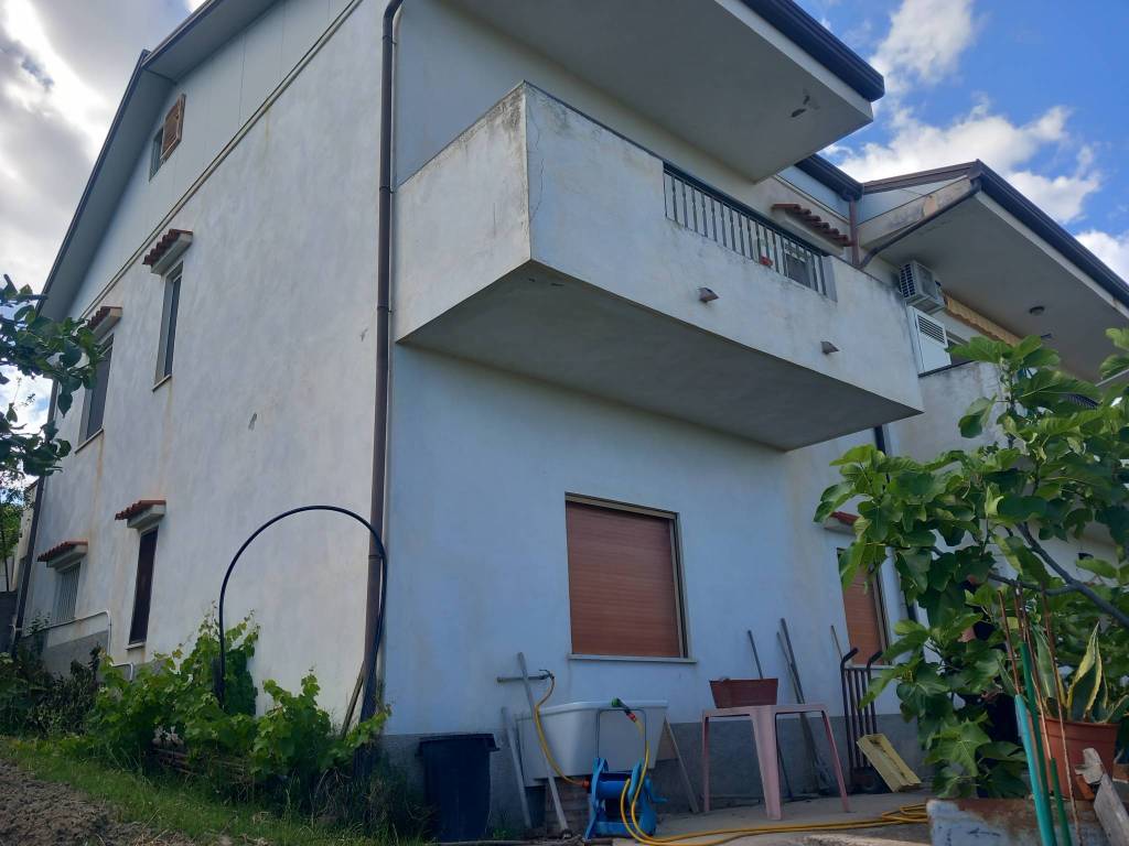 casa indipendente in vendita a Catanzaro in zona Siano