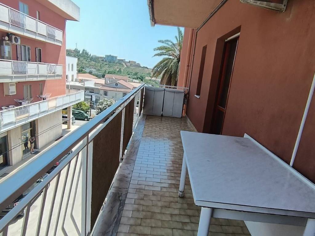 appartamento in vendita a Catanzaro in zona Catanzaro Lido