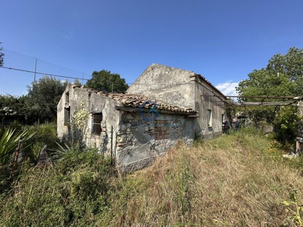 terreno edificabile in vendita a Catanzaro in zona Catanzaro Lido