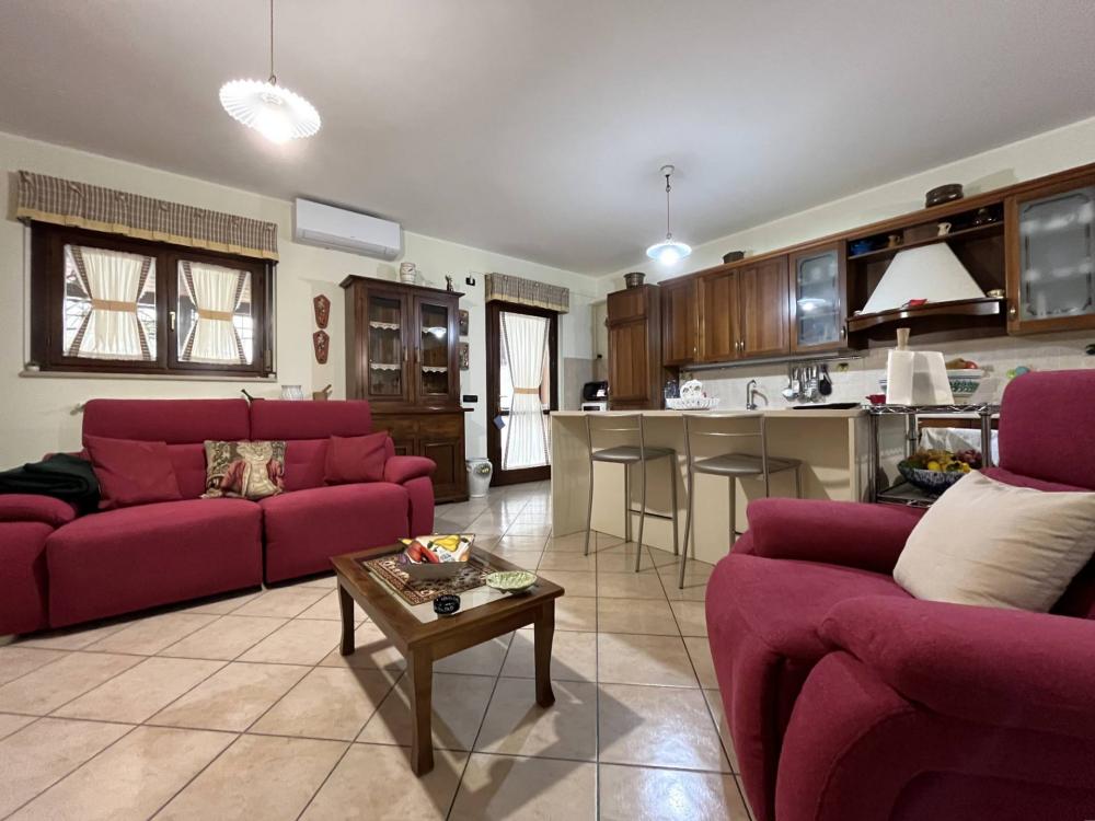 casa indipendente in vendita a Catanzaro in zona Catanzaro Lido