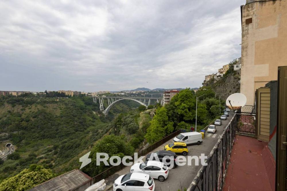 appartamento in vendita a Catanzaro in zona Sant'Elia