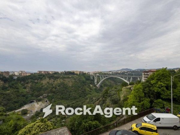 appartamento in vendita a Catanzaro in zona Sant'Elia