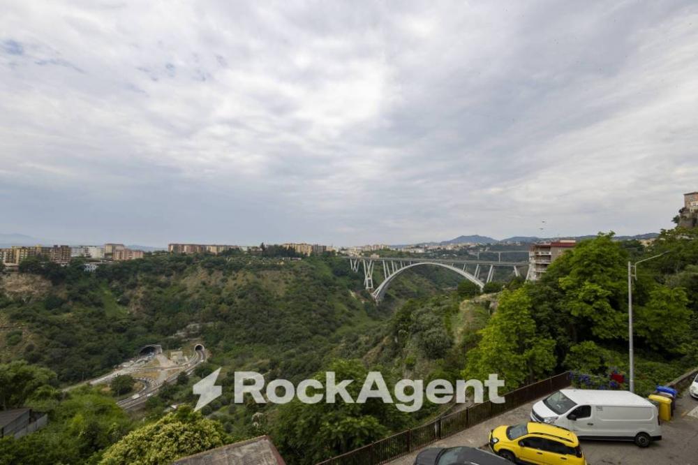 appartamento in vendita a Catanzaro in zona Sant'Elia