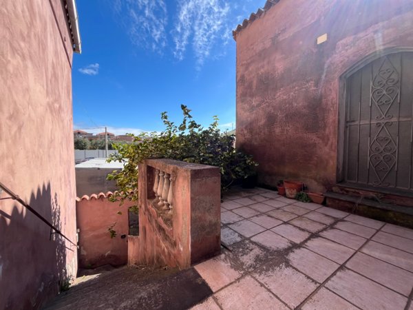 casa indipendente in vendita a Catanzaro in zona Santa Maria