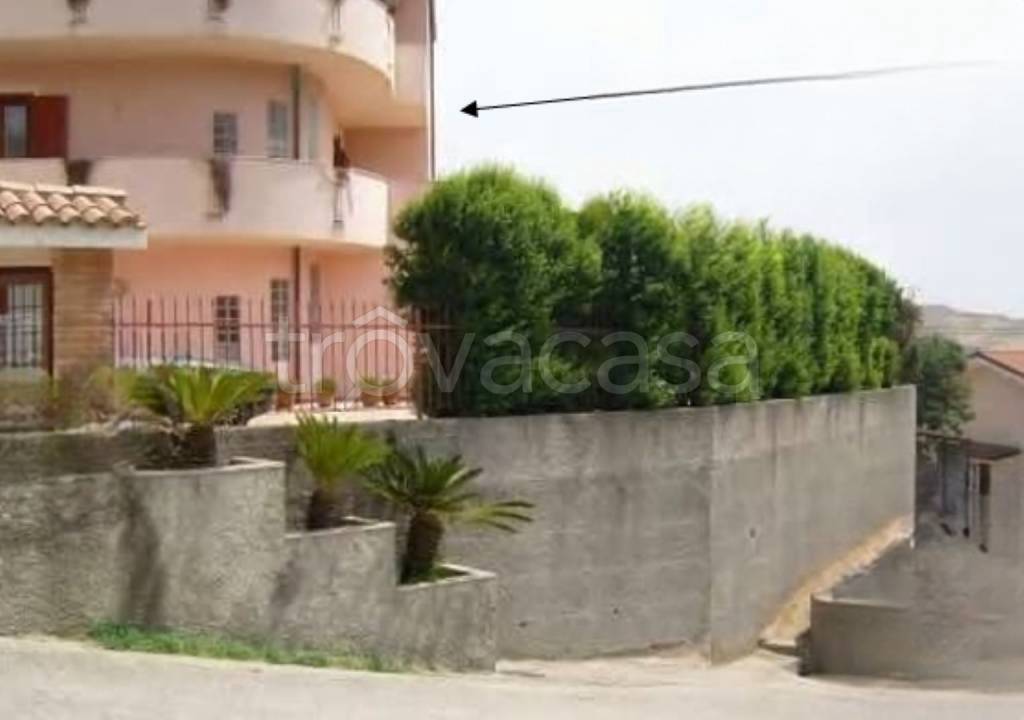 negozio in vendita a Catanzaro in zona Santa Maria