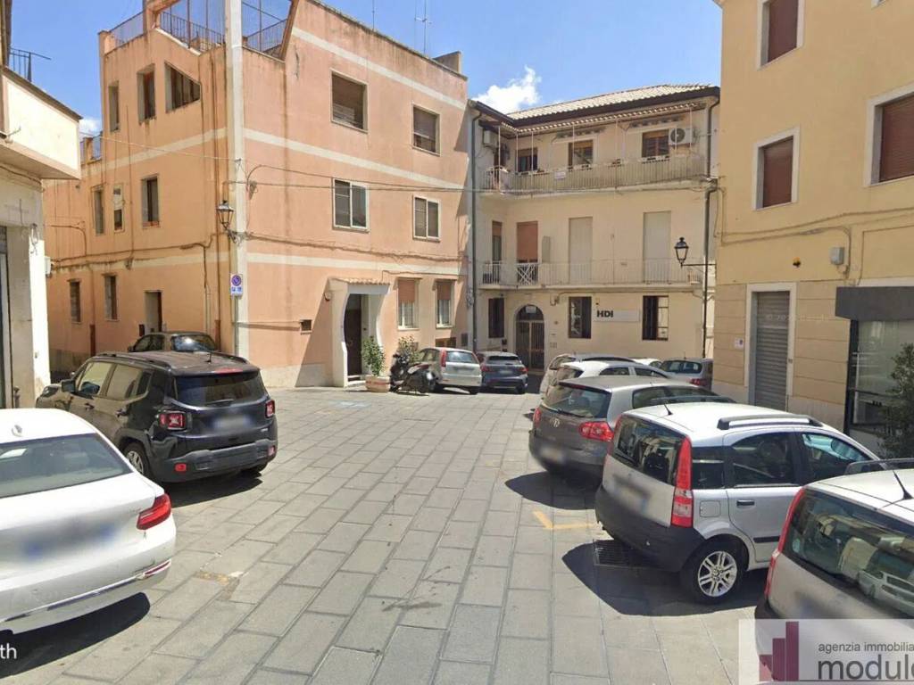 negozio in vendita a Catanzaro in zona Centro Città