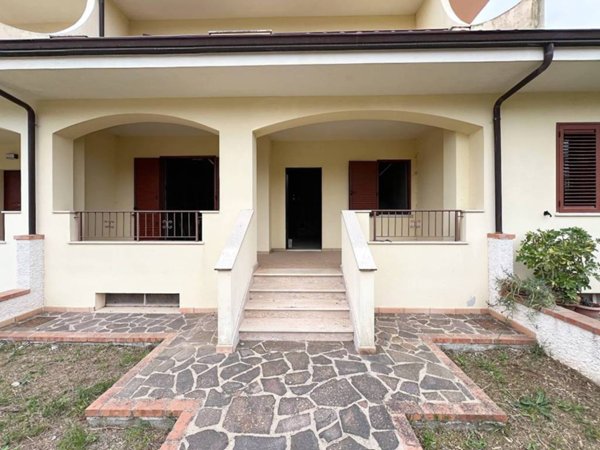 casa indipendente in vendita a Catanzaro in zona Gagliano