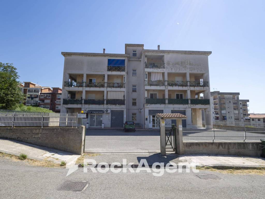 appartamento in vendita a Catanzaro in zona Santa Maria