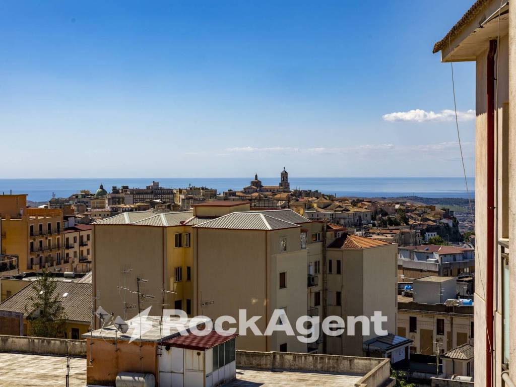 appartamento in vendita a Catanzaro in zona Centro Città