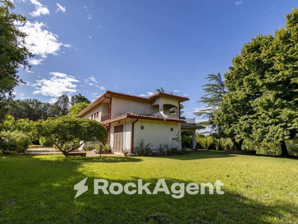 casa indipendente in vendita a Catanzaro in zona Santa Maria