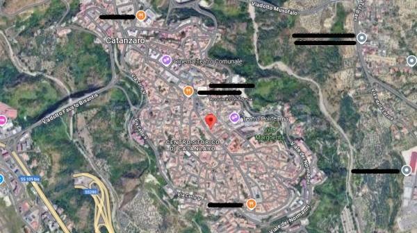 negozio in vendita a Catanzaro in zona Centro Città