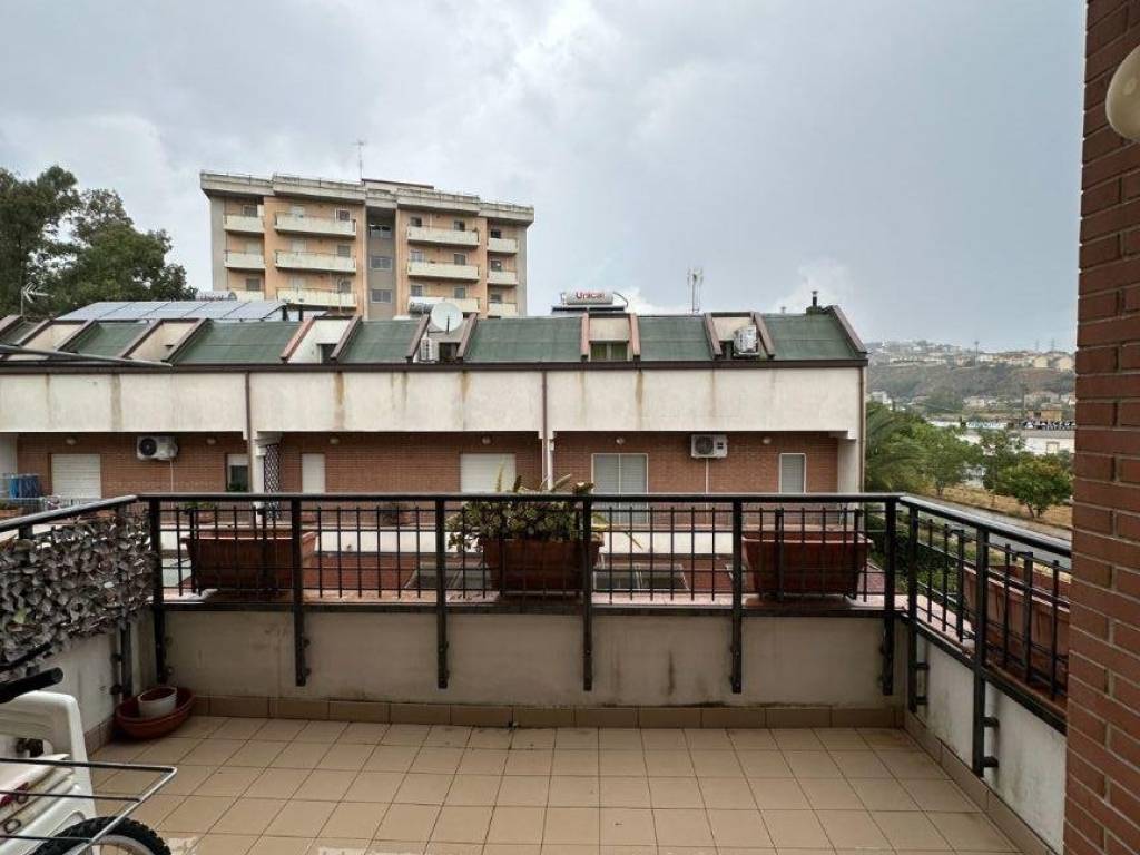appartamento in vendita a Catanzaro in zona Santa Maria