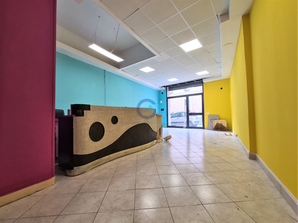 negozio in vendita a Catanzaro in zona Catanzaro Lido