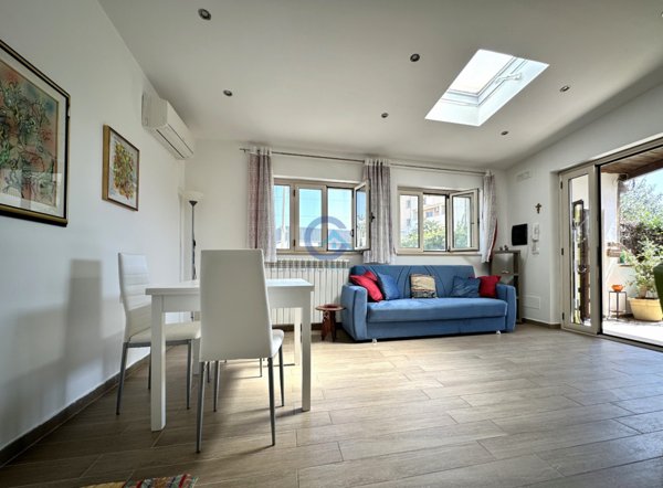 casa indipendente in vendita a Catanzaro in zona Catanzaro Lido