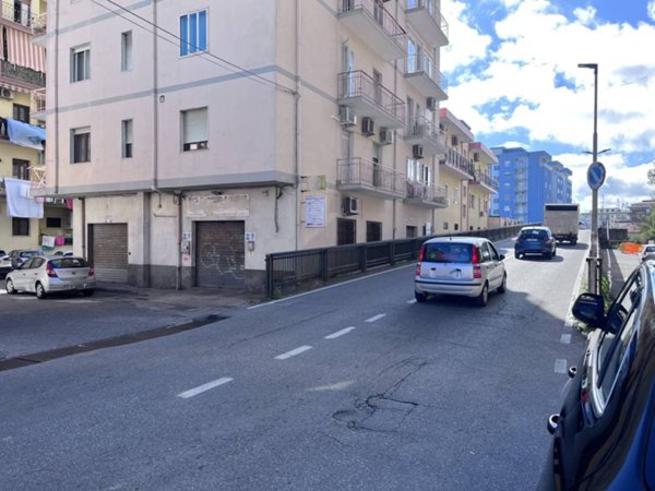 locale commerciale in vendita a Catanzaro in zona Catanzaro Lido