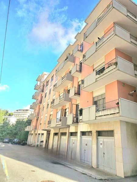 appartamento in vendita a Catanzaro in zona Centro Città