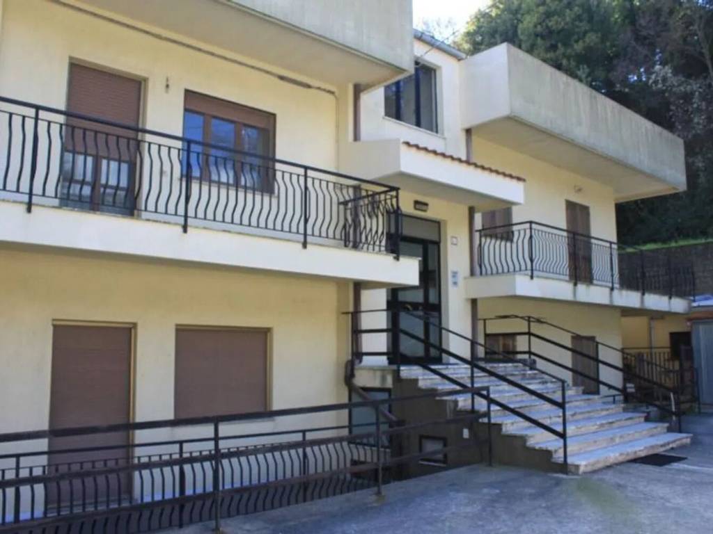 appartamento in vendita a Catanzaro in zona Pontegrande