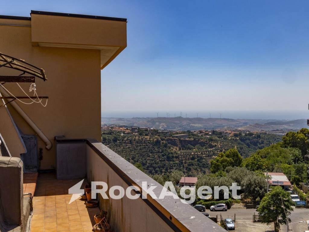 appartamento in vendita a Catanzaro in zona Pontepiccolo