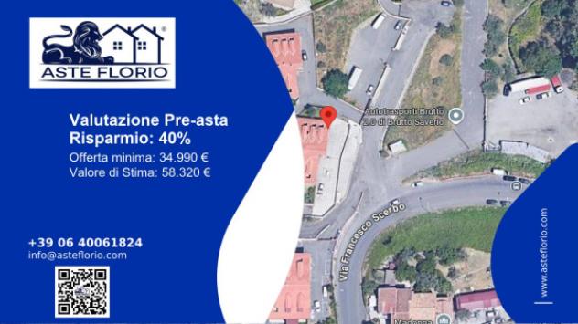locale di sgombero in vendita a Catanzaro