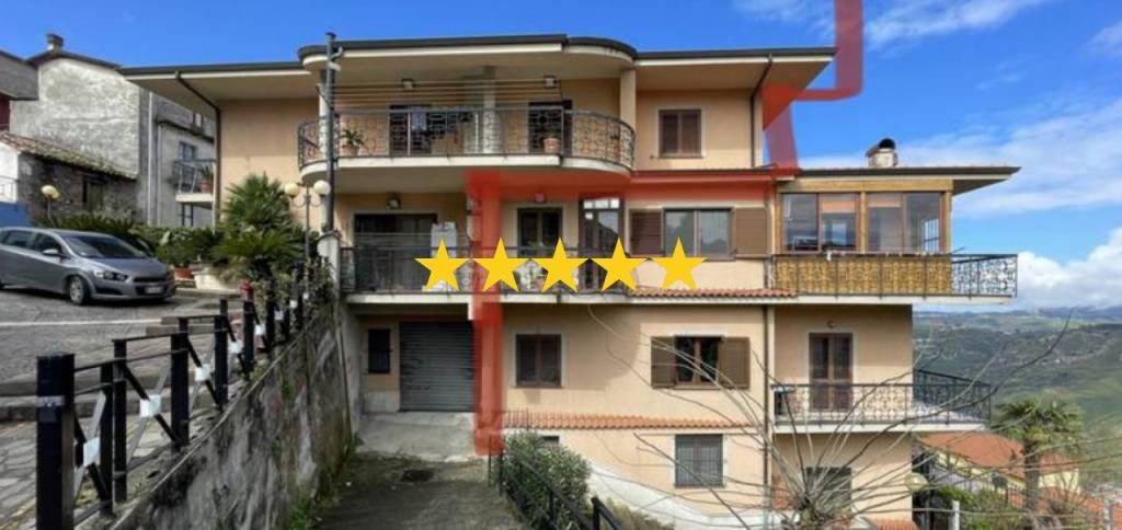 casa indipendente in vendita a Catanzaro in zona Pontepiccolo