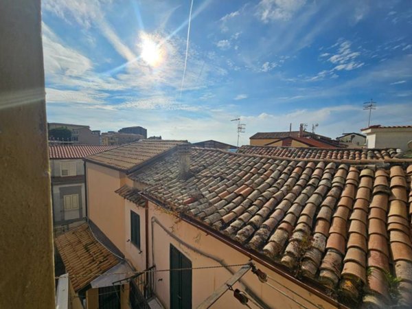 casa indipendente in vendita a Catanzaro in zona Centro Città