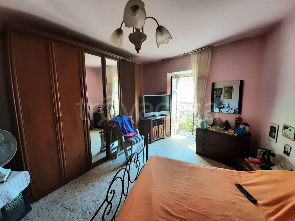 casa indipendente in vendita a Catanzaro in zona Centro Città