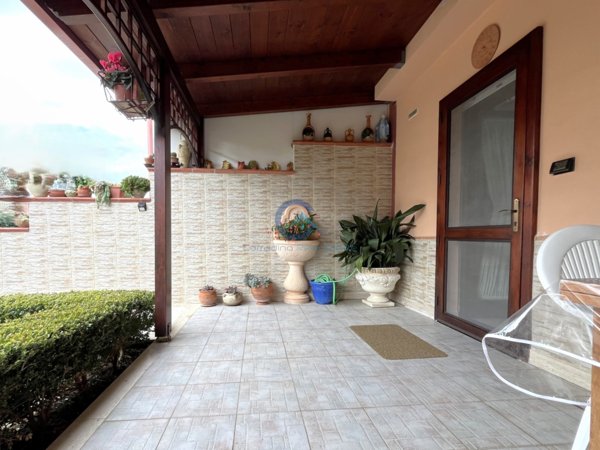 casa indipendente in vendita a Catanzaro in zona Catanzaro Lido
