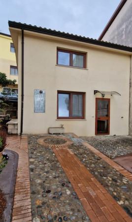 casa indipendente in vendita a Catanzaro in zona Cava / Cuculera Nobile